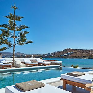 Mykonos Waves Beach House & Suites